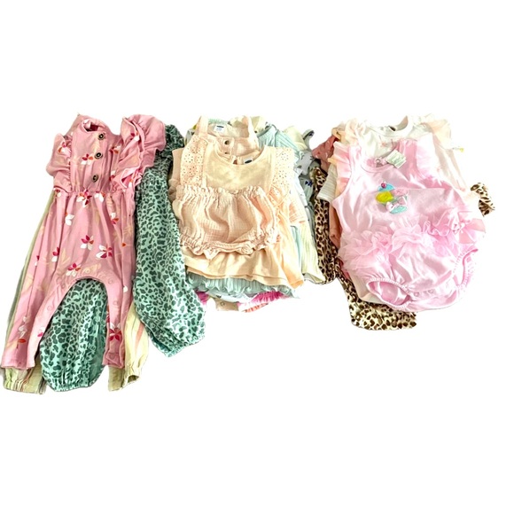 Other - 28 PIECE BABY CLOTHING BUNDLE